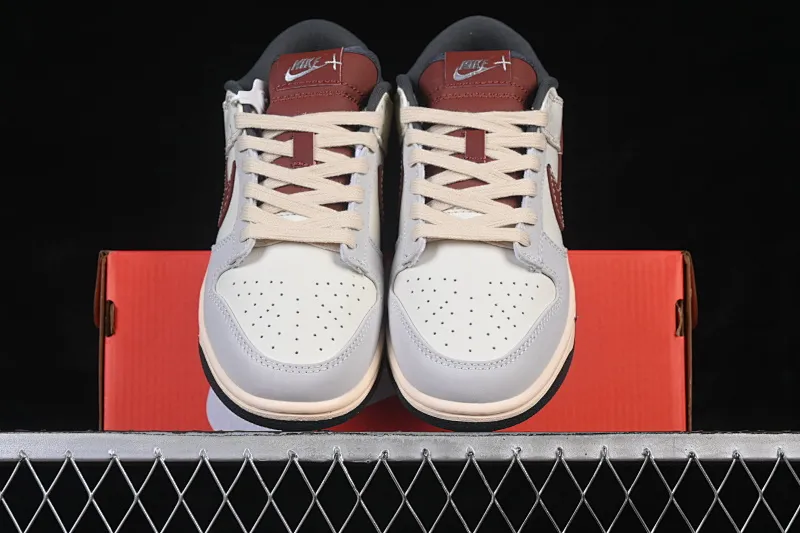 All categories Nk SB Dunk series Nk SB Dunk Low low-top sneakers Nike SB Dunk Low milk white red low-top casual sneakers IM6670-202